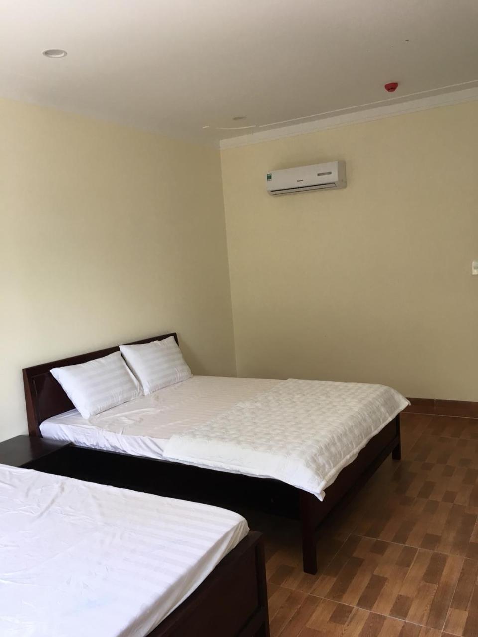 Dang Duy Hotel Ла Ги Екстериор снимка